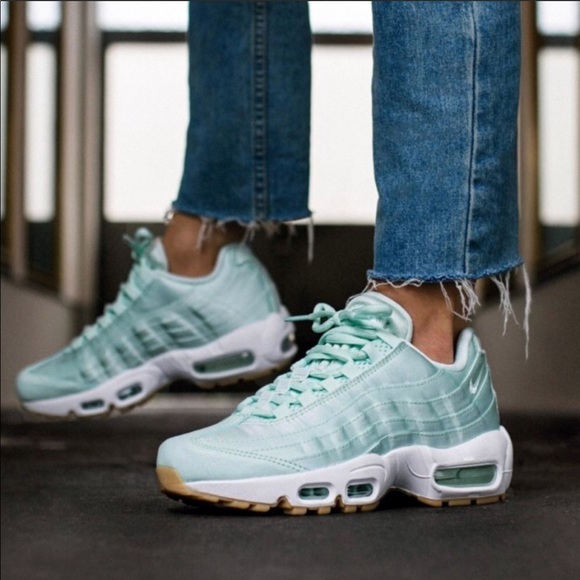 Nike Shoes - NWT🧚♀️Nike Air max 95 rare satin